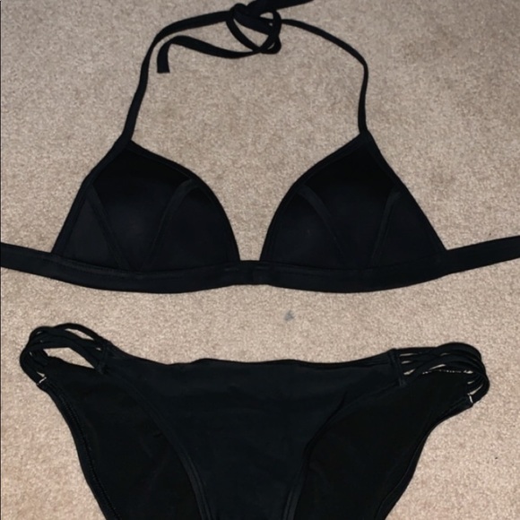 BIKINI BUNDLE - Picture 6 of 8